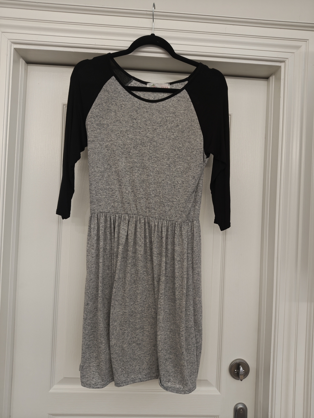 Y2K Vintage Gray & Black Raglan Long Sleeve Dress